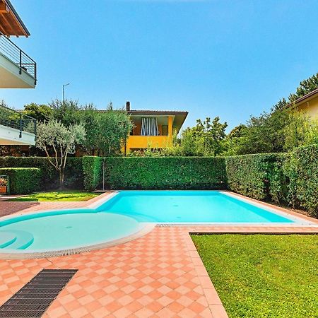 Annamaria 9 Apartment By Wonderful Italy Sirmione Bagian luar foto